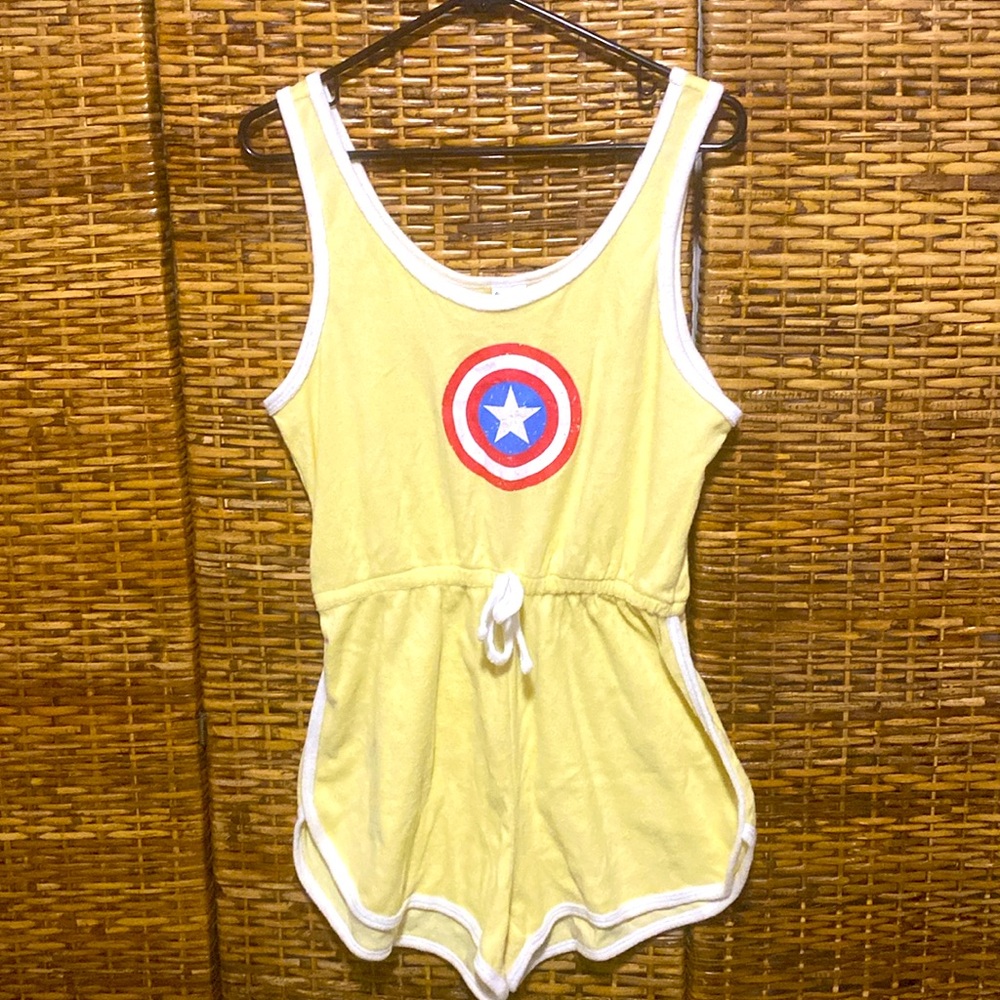 EUC Marvel Captain America Graphic Sleeveless Soft Yellow Terry Romper XXL - Picture 1 of 4
